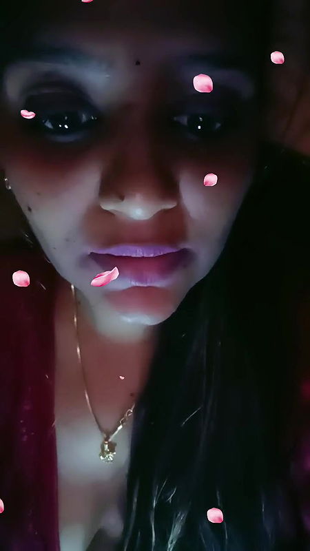 Anu Showing Deep Cleavage to Tease on Tango Live ~ with Telugu Audio ~ 6 Feb 2023