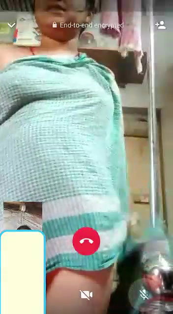 Bengali boudi nude video call after bath