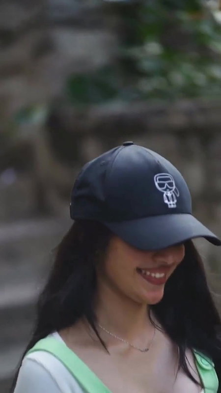 Kushitha Kallapu milky boobs popout deep cleavage show