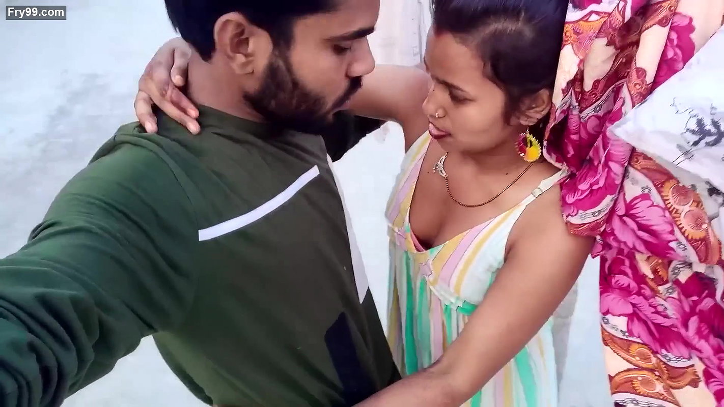Horny young couples tongue kissing smooching act in vlog