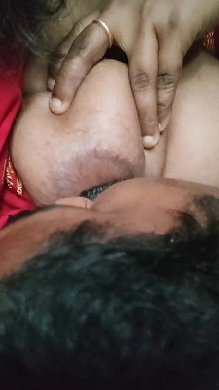 Kerala chechi invite her ex husband to fully drink her boobs milk