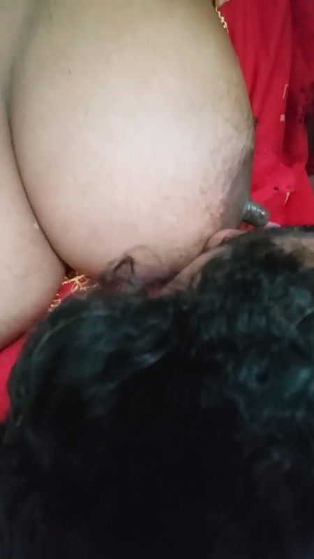 Kerala chechi invite her ex husband to fully drink her boobs milk