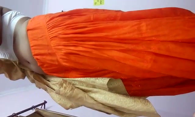 Desi Bhabhi Wearing Cloths