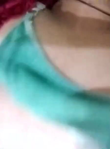 Desi_Hot_BB Showing Boobs & Licking Nipples on StripChat Live ~ with Face