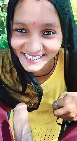 Blowjob in jungle by cute maal