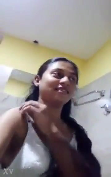 Cute girl hiry pussy