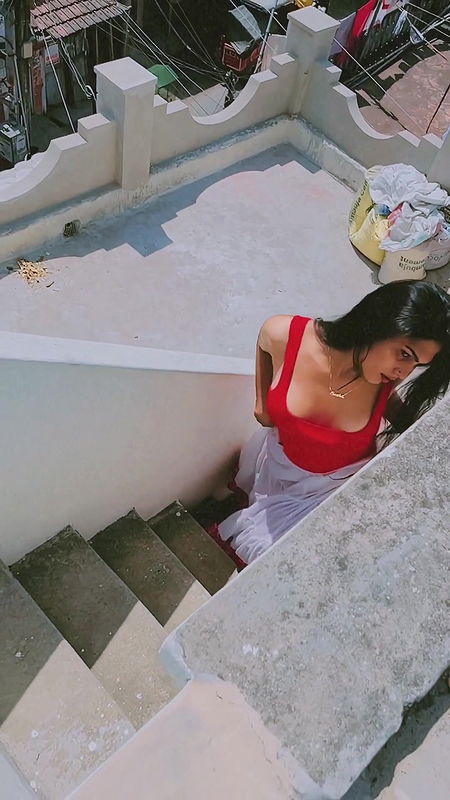 Desi Sexy Hotness Huge Melons Shake Tease