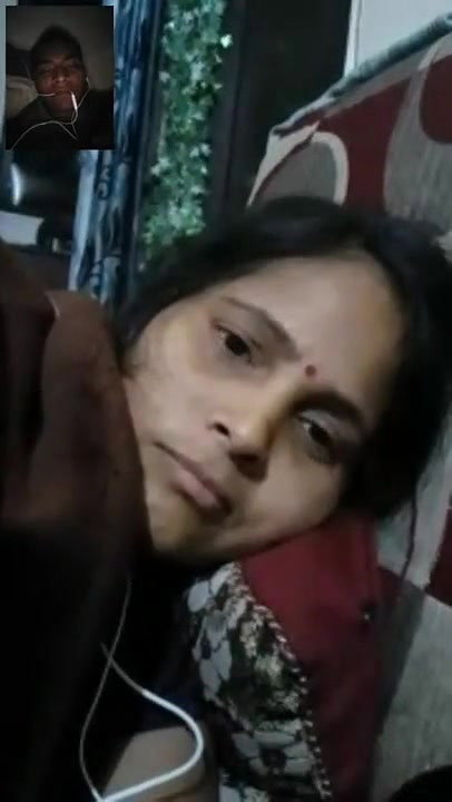 Desi Bhabhi On Video call