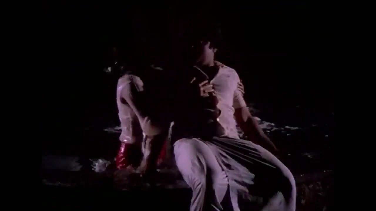 Sexy Madhuri Wet Navel Saree Rain Song