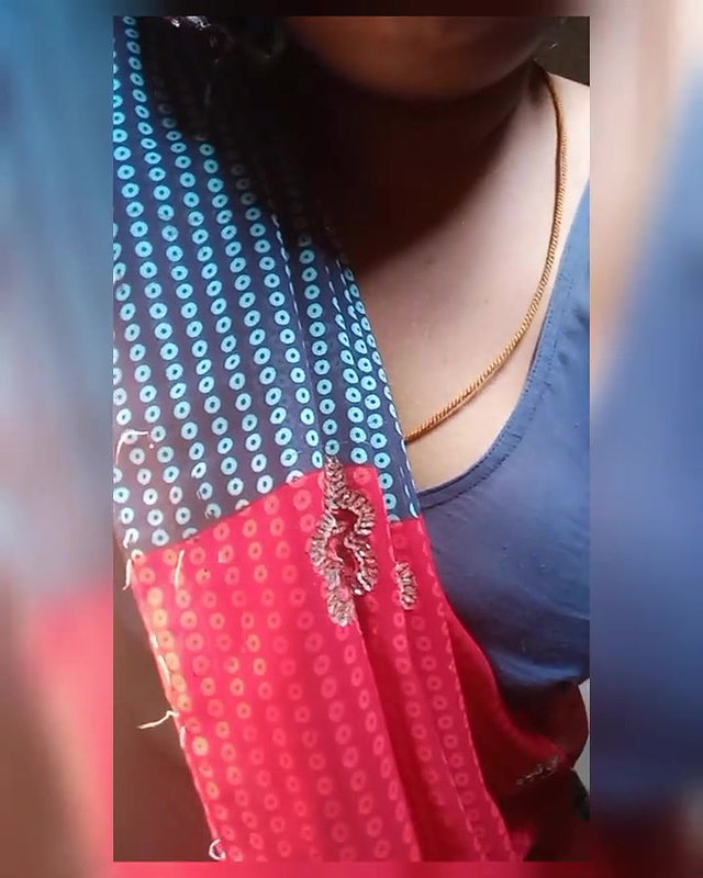 Sofia nair busty aunty expose her untouched melons