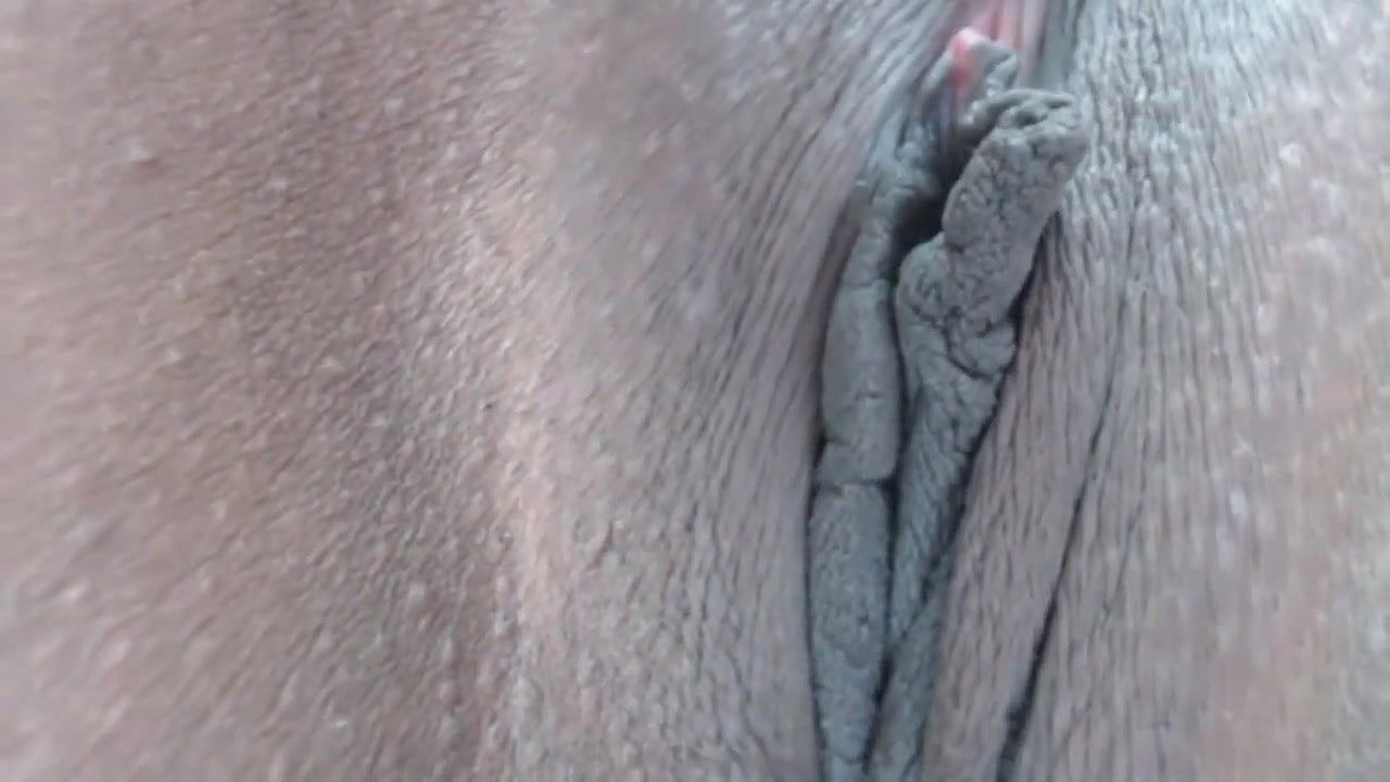 British Indian Babe With Big Melons On Cam