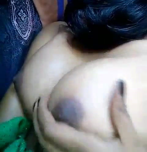 Horny South Girl Playing With boobs