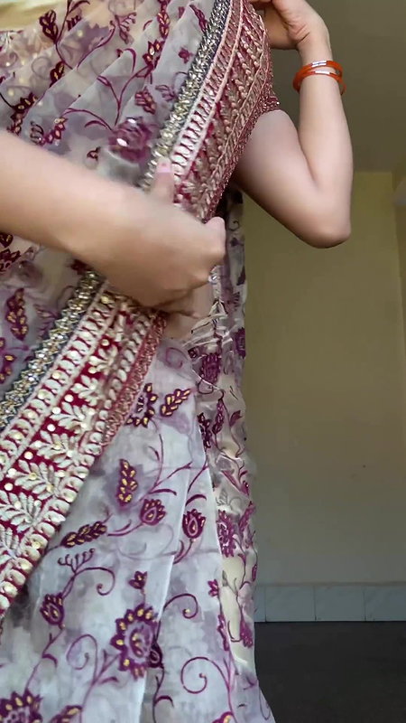 Vibhu Neha hot Insta Reel