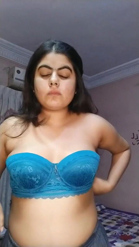 Punjabi young girl showing her Naked Big Boobs and big Tits to Boyfriend