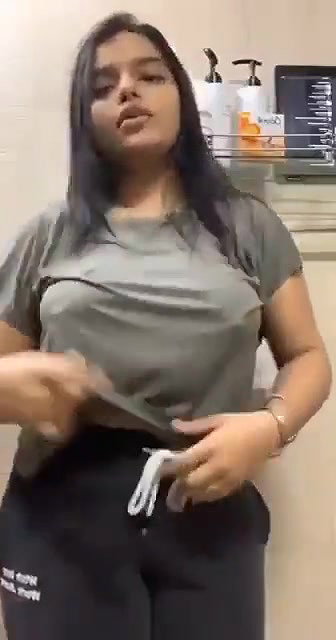Jaanu Cam Show boobs Dance Strip