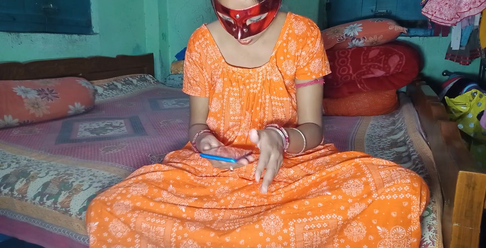 Indian bengali pinki .ajj bete ne condom lagake maa ko choda bahut jor jor se.