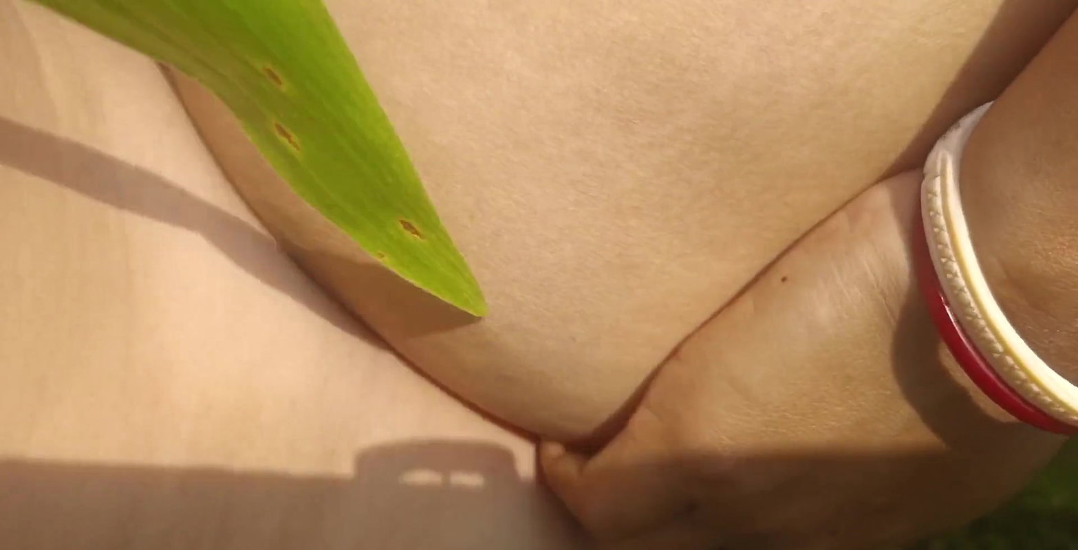 Makkah Ki Keath pe Pados ki Bhabhi ko choda husband kam gai hai Muslim bhabhi