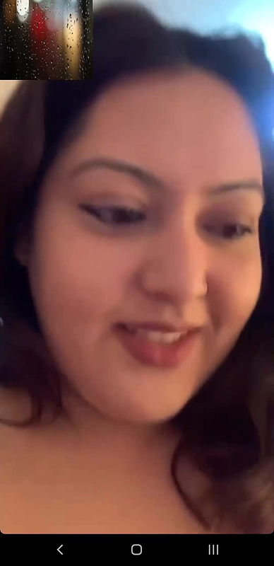 Sexy Indian Girl Shows Her Boobs To Lover