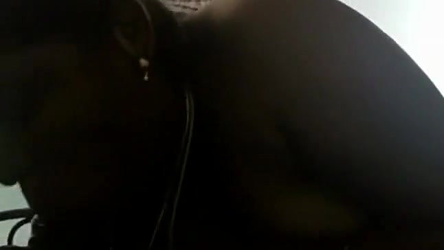 South Indian bhabhi giving blowjob