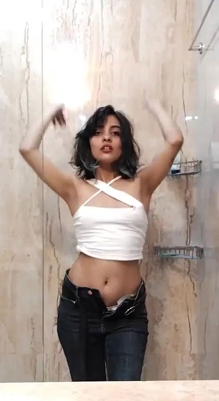 Charvi Bhatt Famous Insta model Fingering pussy