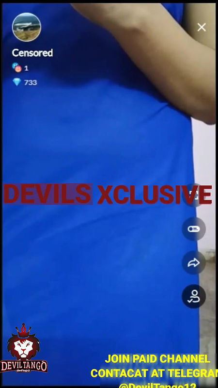 Baby Doll masturbating live