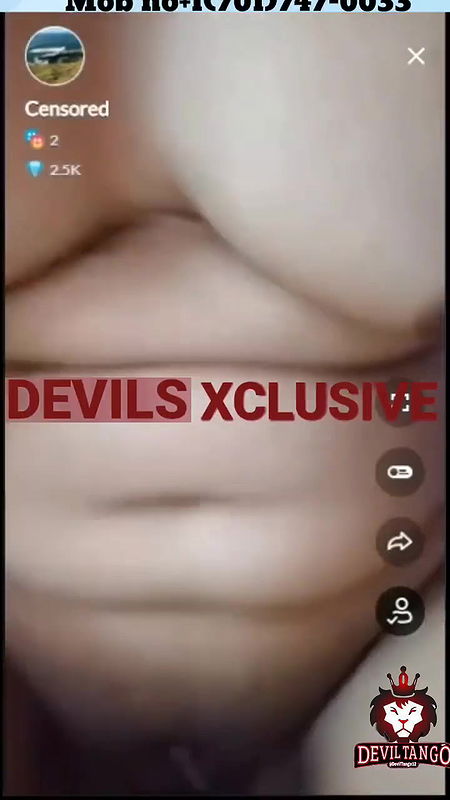 Baby Doll masturbating live