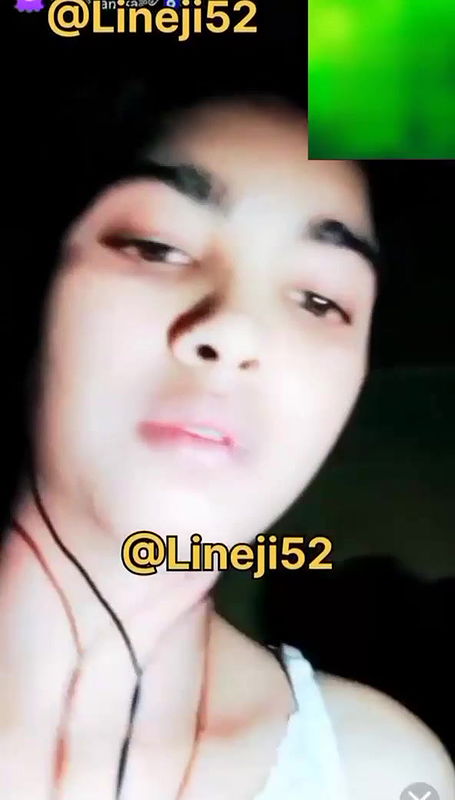 anika Showing Boobs & Ass on 121 Chamet Live ~ with FACE