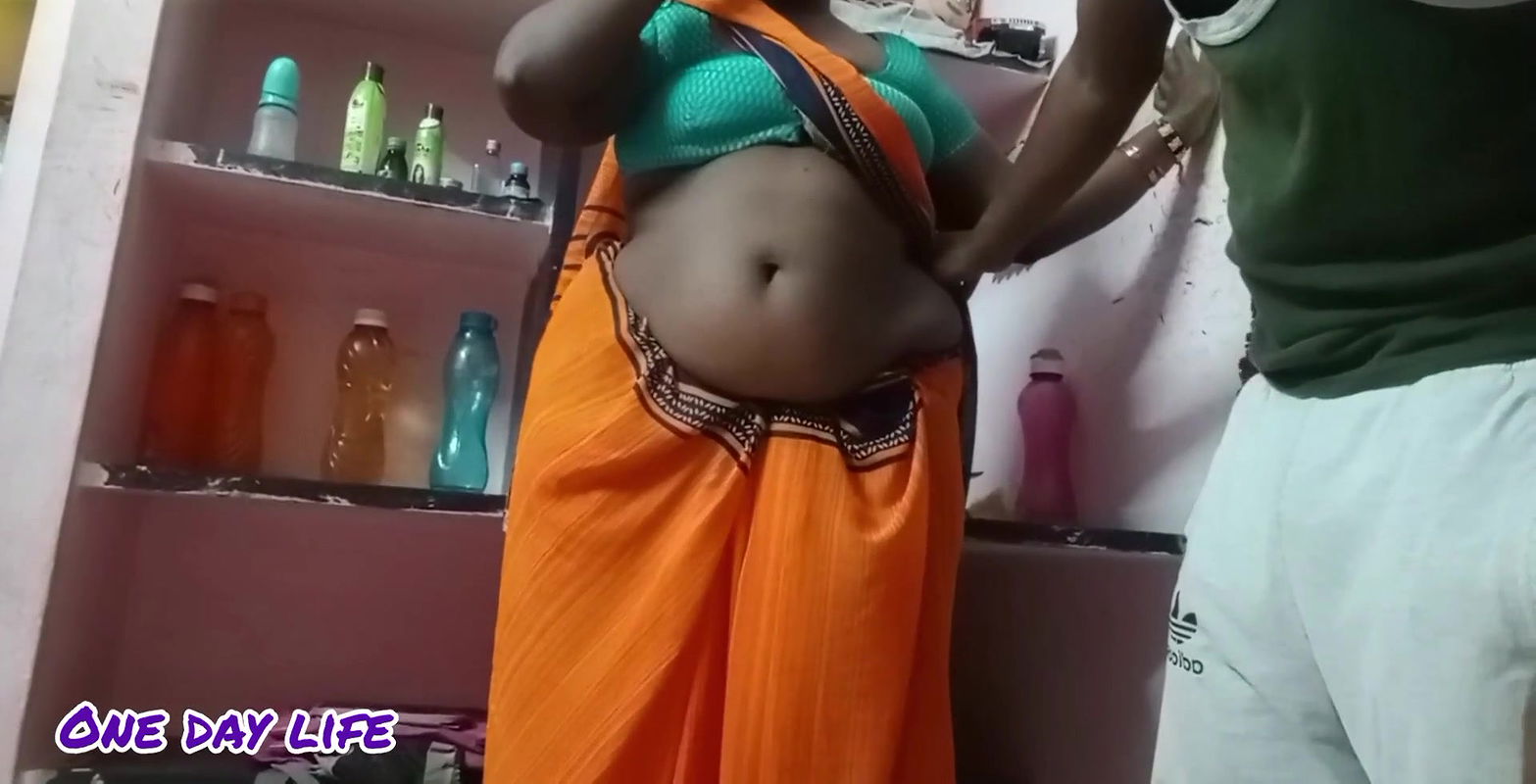 Beautiful Tamil wife licking navel with tongue and mouth sucking video part 2