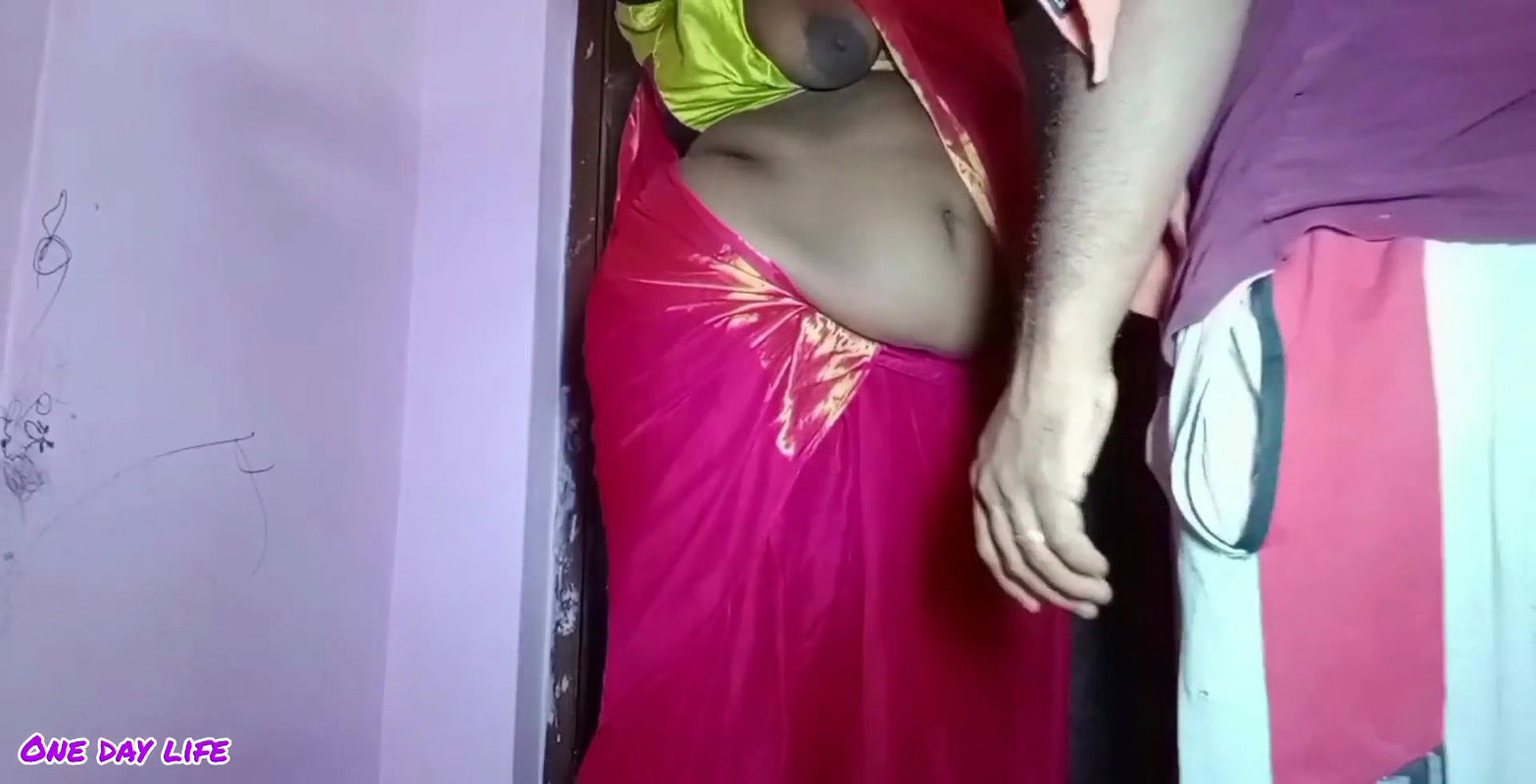 Beautiful Tamil Wife Navel Sucking Tongue Licking Sex Video part 1