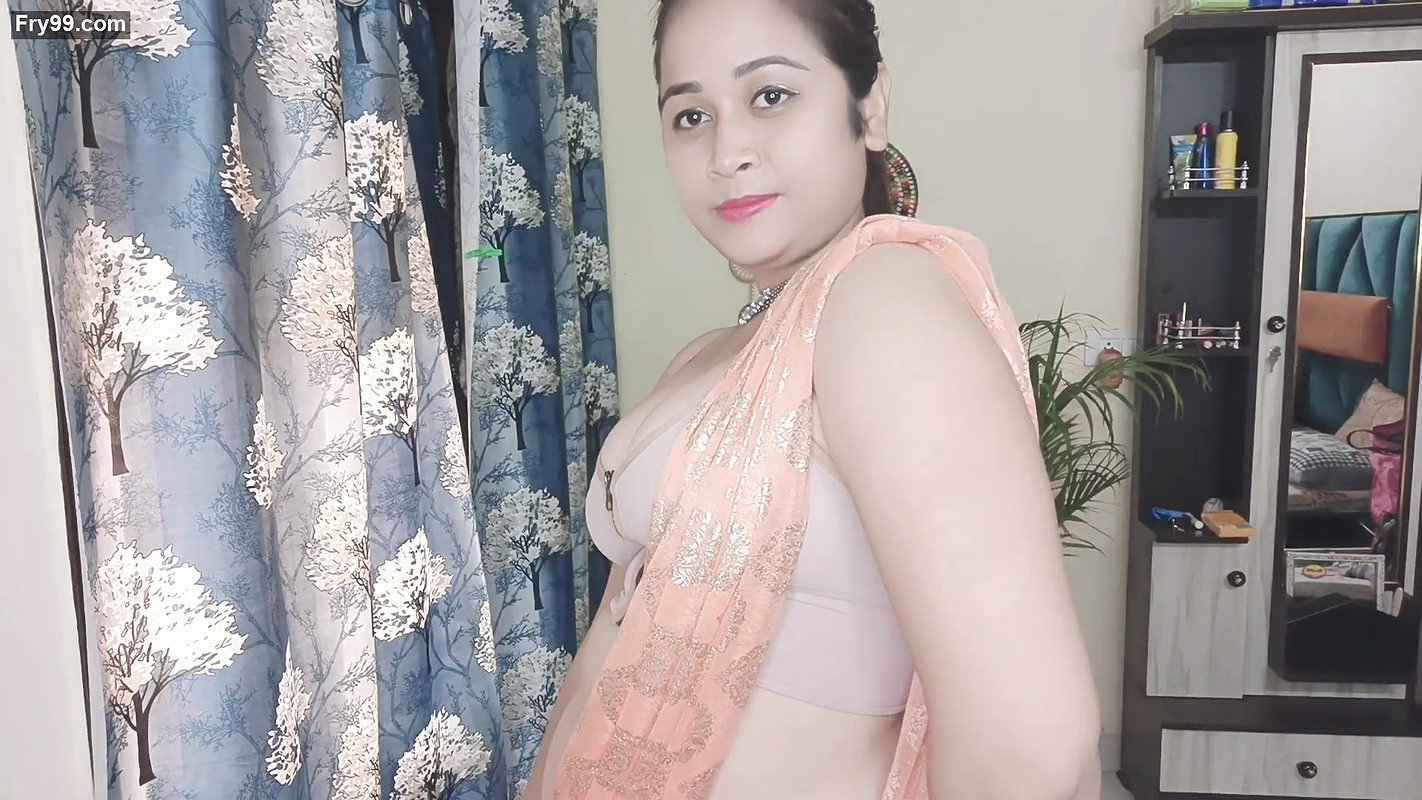 Hot booby girls huge cleavage hot navel show sari draping vlog