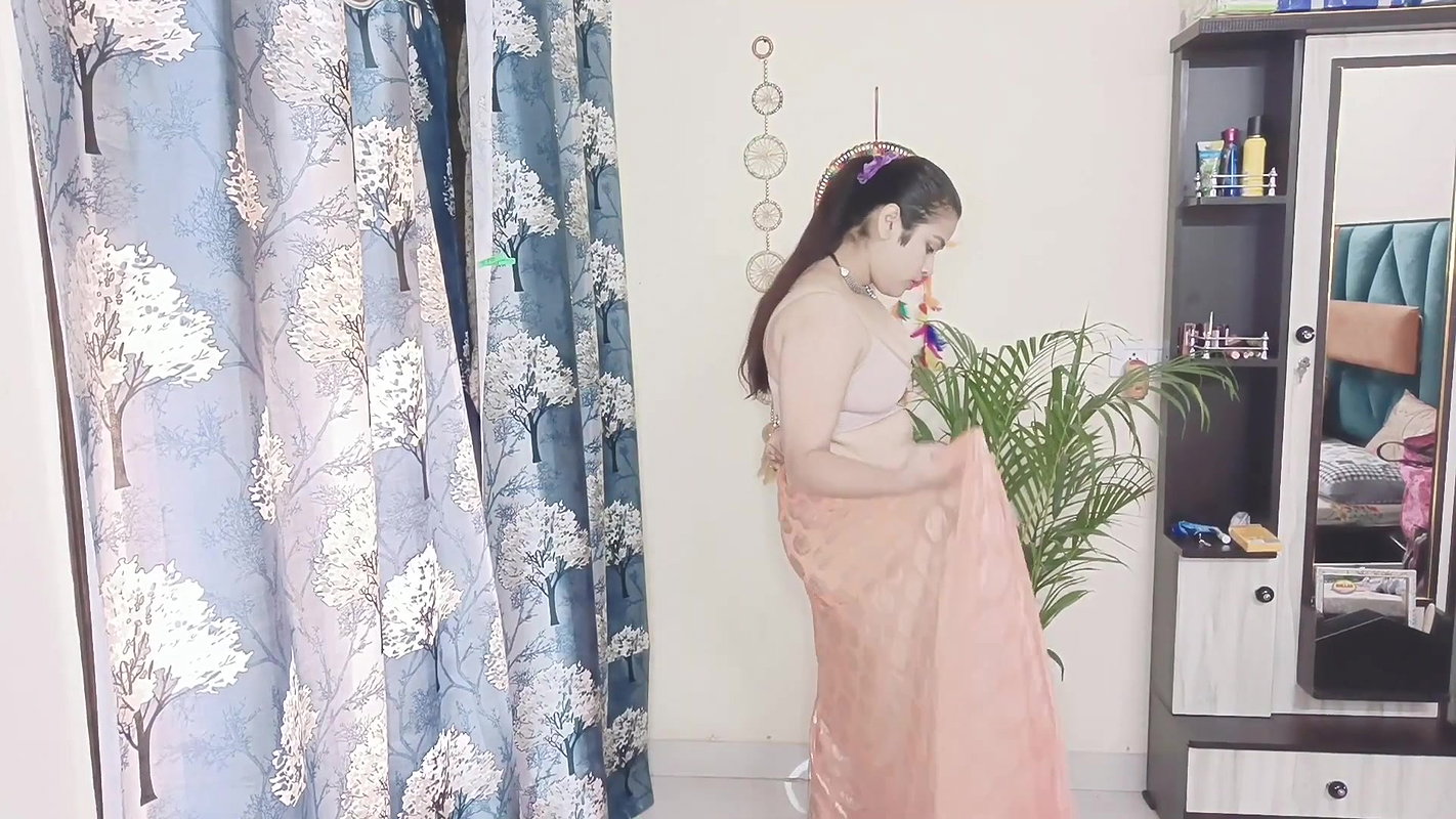 Hot booby girls huge cleavage hot navel show sari draping vlog