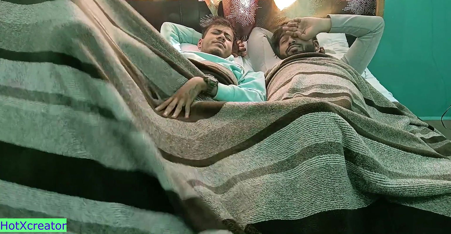 Desi Hot kamwali Bhabhi VS three friends! Let me fuck her first!