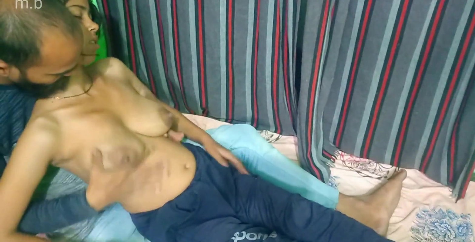 Young Girl Came To Ask For Help In Rainy Season and full chudai Hindi Audio