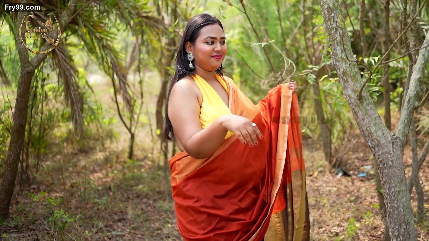 Rusha ~ Saree Fashion with Towel Underwear ~ Fashion Ullas