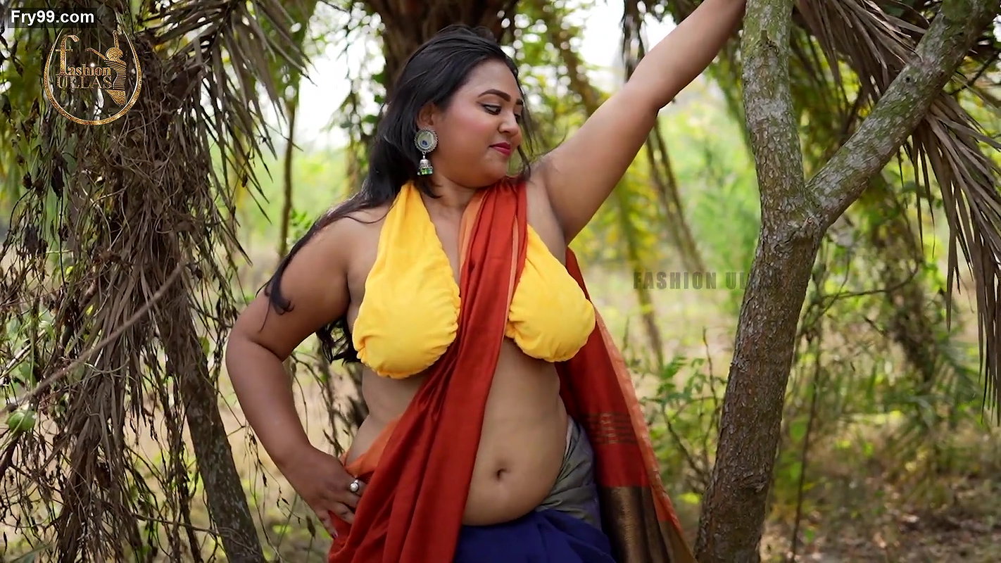 Rusha ~ Saree Fashion with Towel Underwear ~ Fashion Ullas