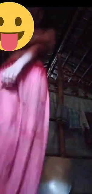 Desi Beautiful girl showing
