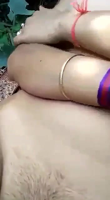 Village girl outdoor fucking