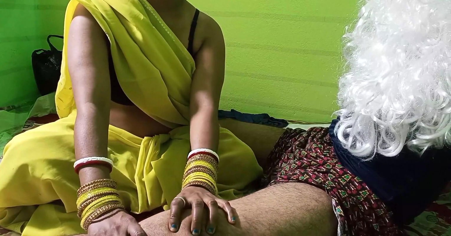 Big Boobs Indian Bahu Fucks with her old Sasur Ji jabardasti everyday after husband  leaves