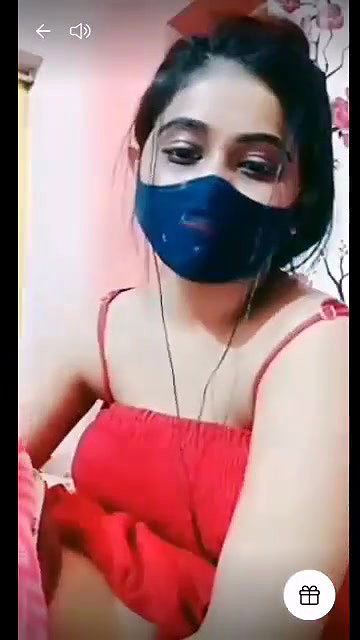 Naina Showing Boobs, Pussy & Ass on 121 Tango Live