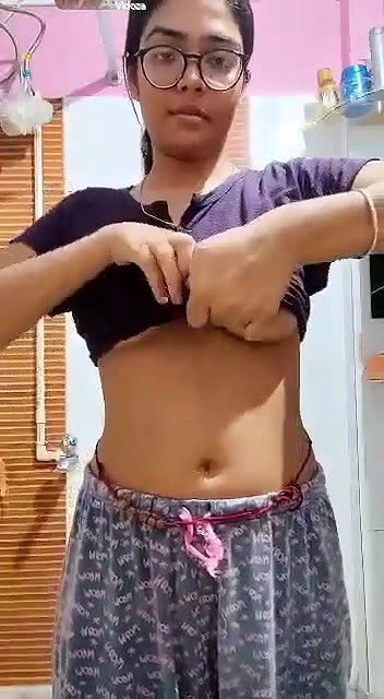 Sexy mall Showing