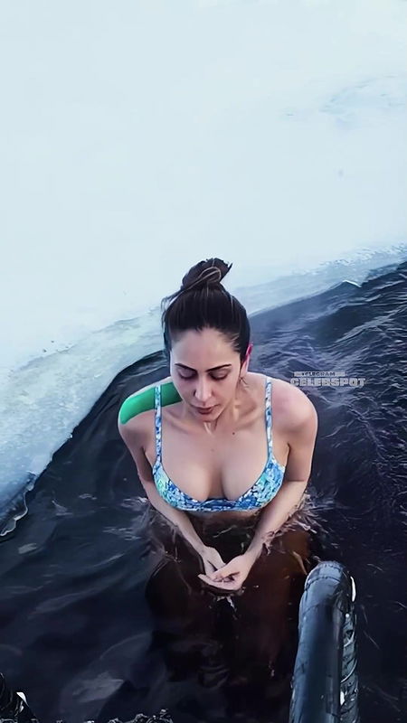 Rakul Preet Singh in Bikini – Insta + Vertical Edit