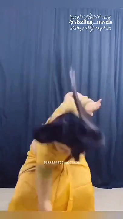 Anjaali rana real hot aunty deep navel thoppul shakes akkul belly chain compilation