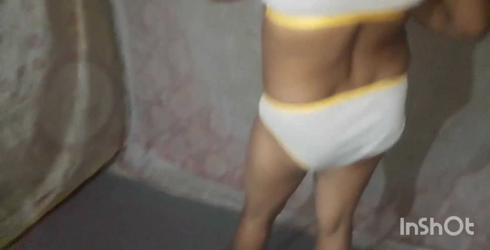 Hot Village Bhabhi Ki Sat Badroom Me Masti