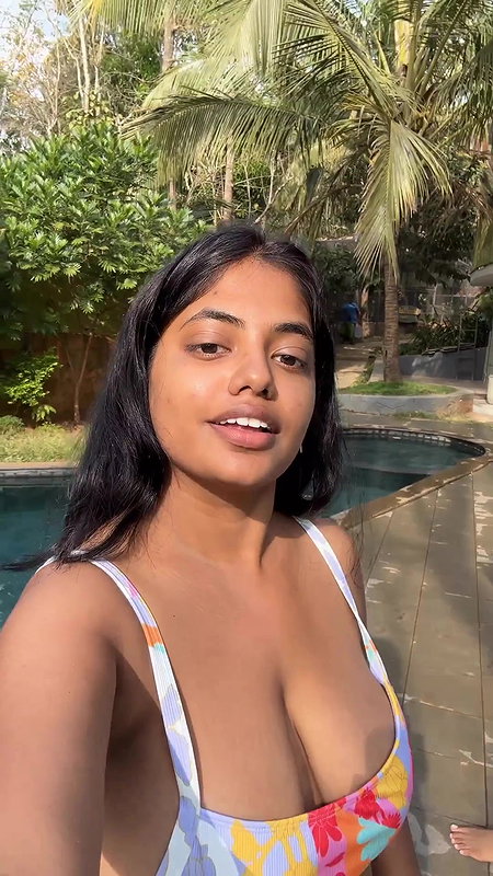 watersoule huge boobs and navel in bikini