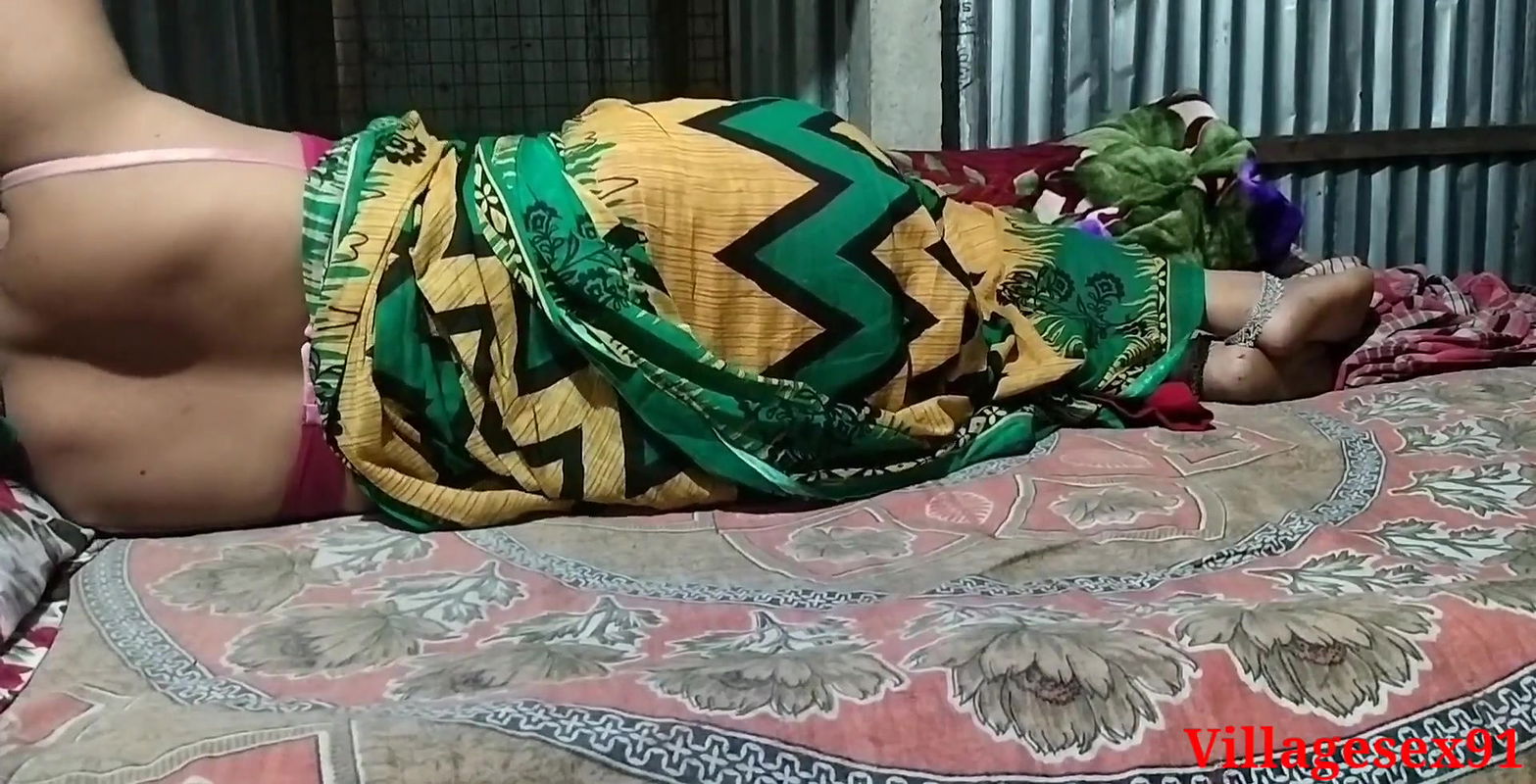 Wife sex in green saree with Hushband friend in night