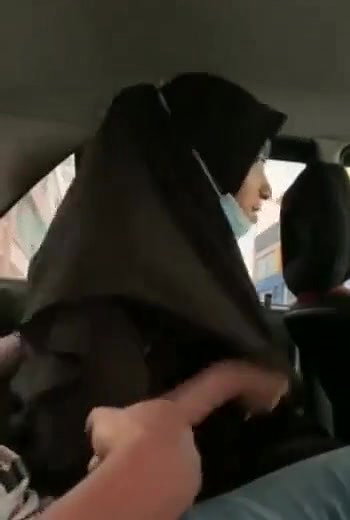 Hijab girl fucking in car