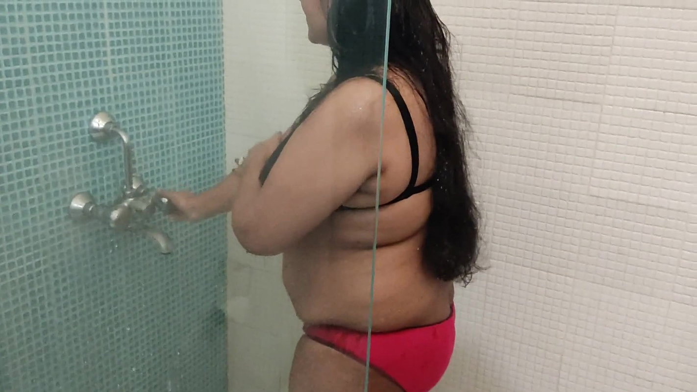 Lonely horny booby priti bhabhi bathing