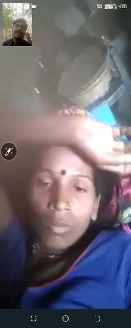 Village bhabhi showing on vc