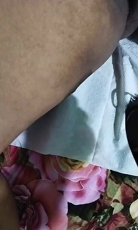 Amateur Couple Do A Show On The Bed.