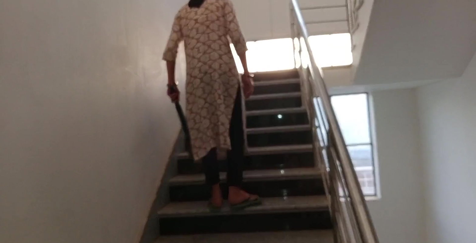 Kam Vali Bai ko malik ne choda